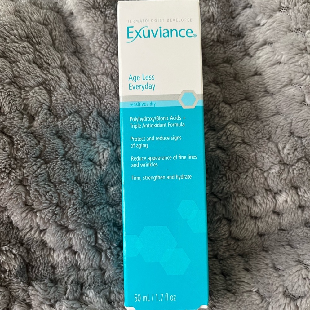 Exuviance Age Less Everyday moisturizer NIB